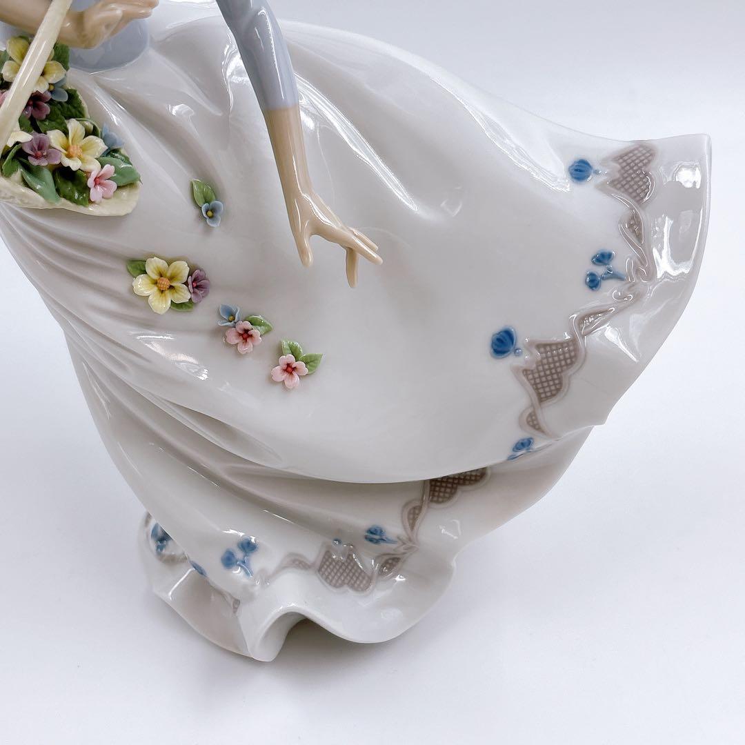 LLADRO リヤドロ 風のいたずら #6767