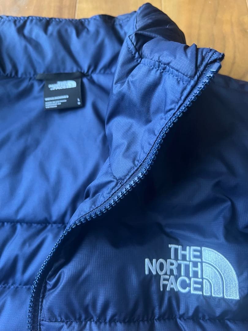 ノースフェイスダウンジャケット　NF0A55XG