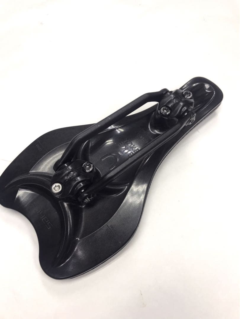 BikeYoke バイクヨーク SAGMA 3D ブラック サドル