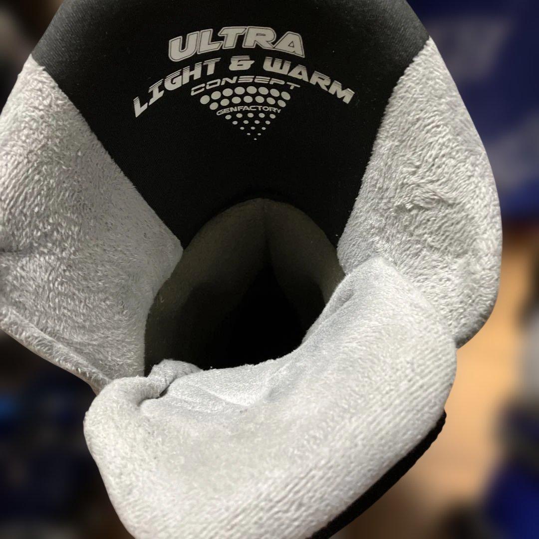 ⭐️GENFACTORY GLORY⭐️スキーブーツ⭐️サイズ25.５cm⭐️バック付き