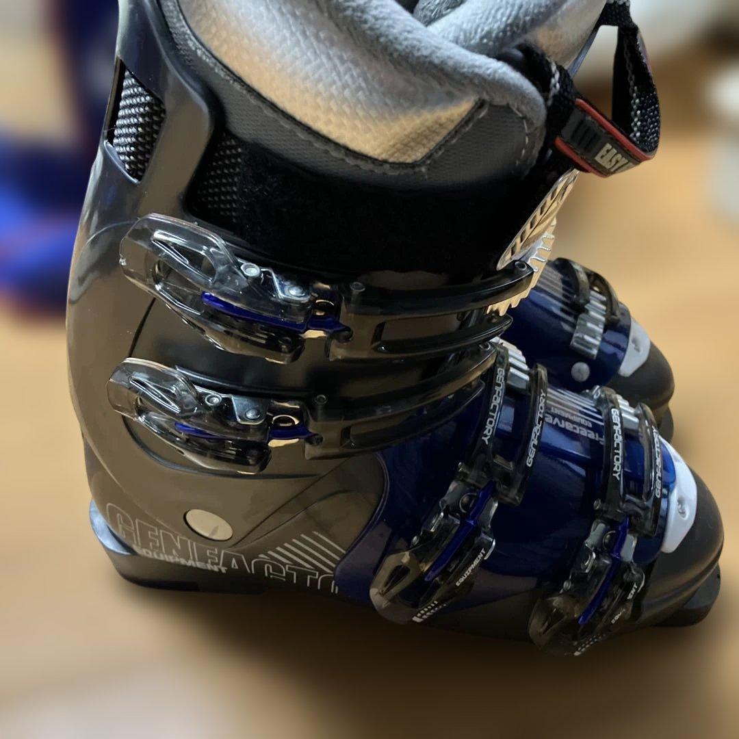 ⭐️GENFACTORY GLORY⭐️スキーブーツ⭐️サイズ25.５cm⭐️バック付き