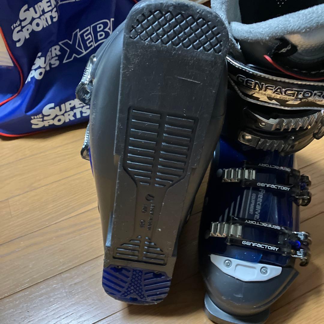 ⭐️GENFACTORY GLORY⭐️スキーブーツ⭐️サイズ25.５cm⭐️バック付き