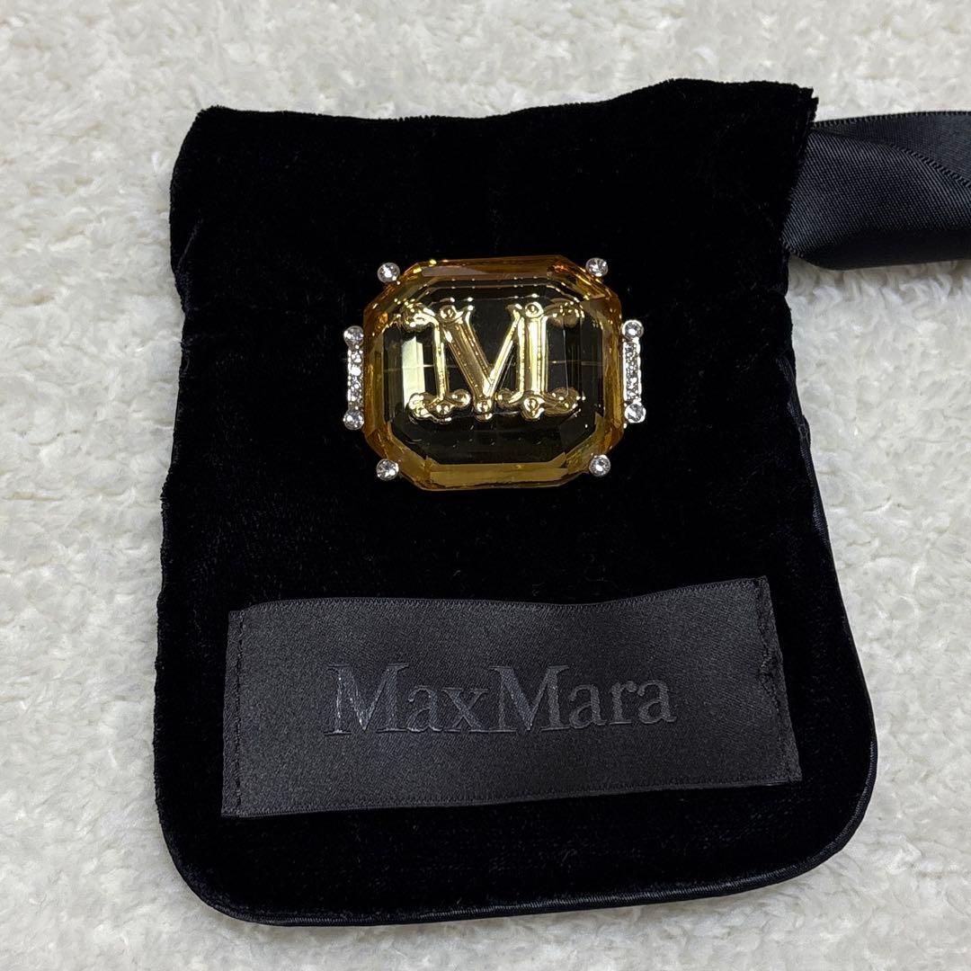 Max Maraブローチ