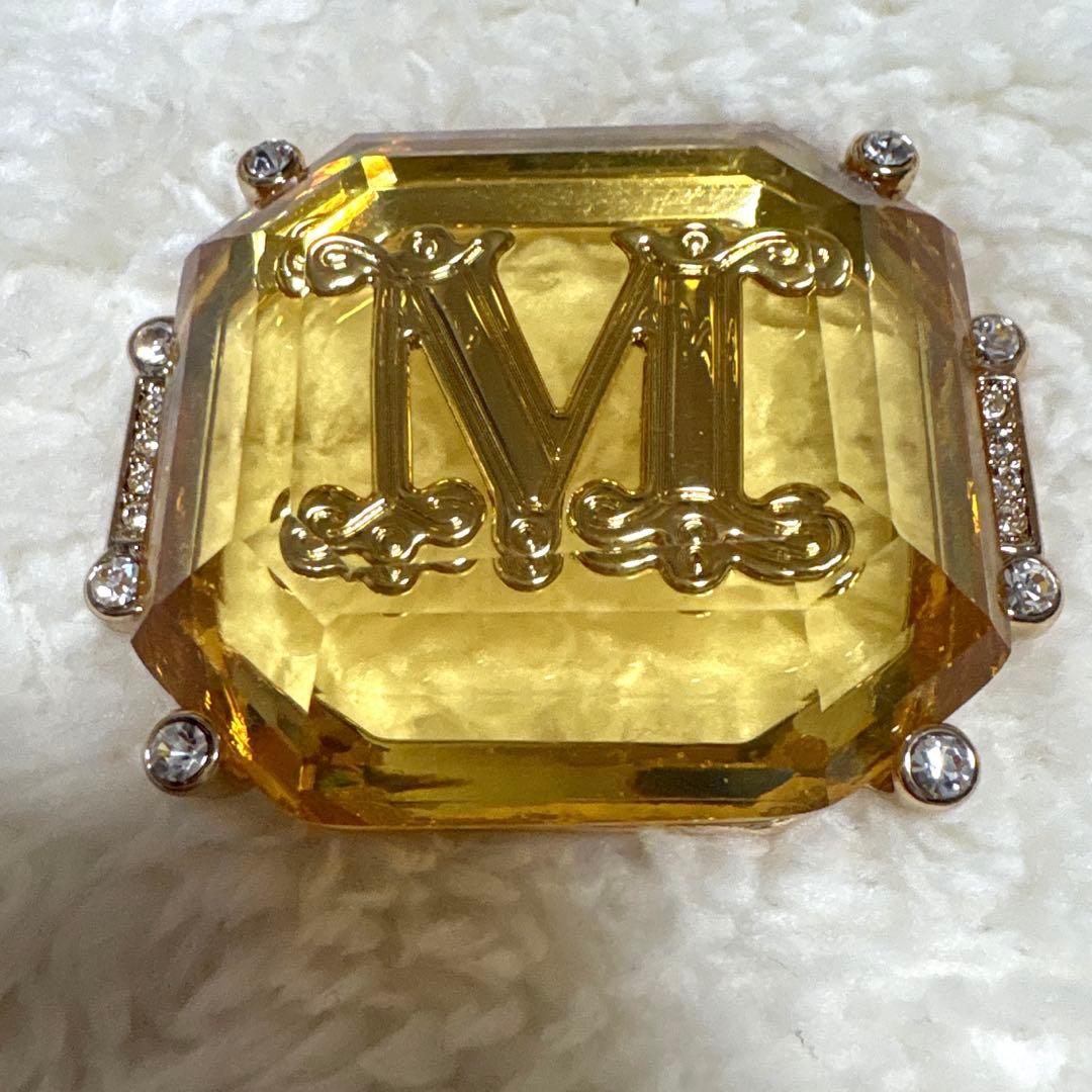 Max Maraブローチ