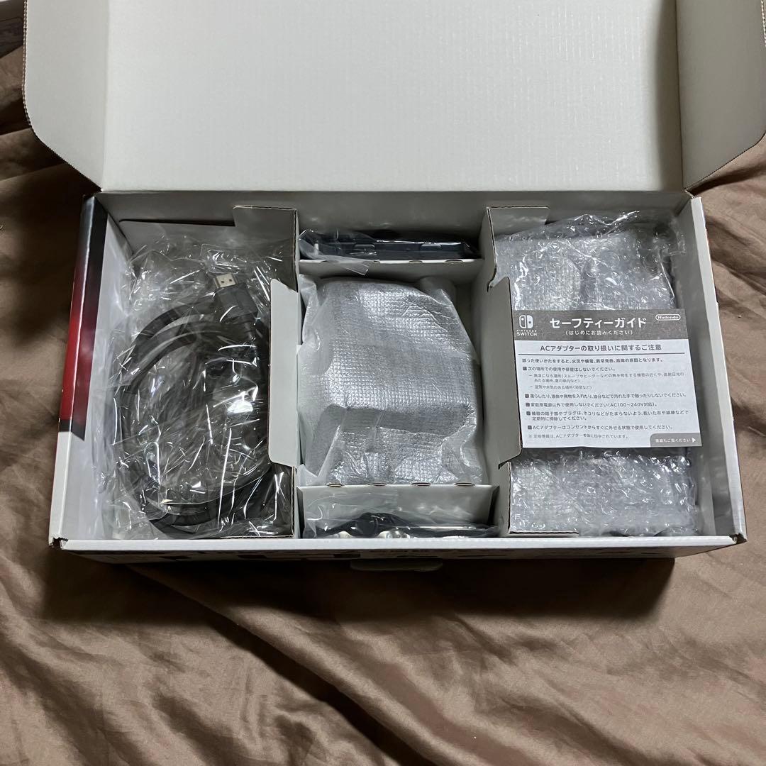 り*ん様 Nintendo Switch 本体 動作確認済/箱・付属品完備