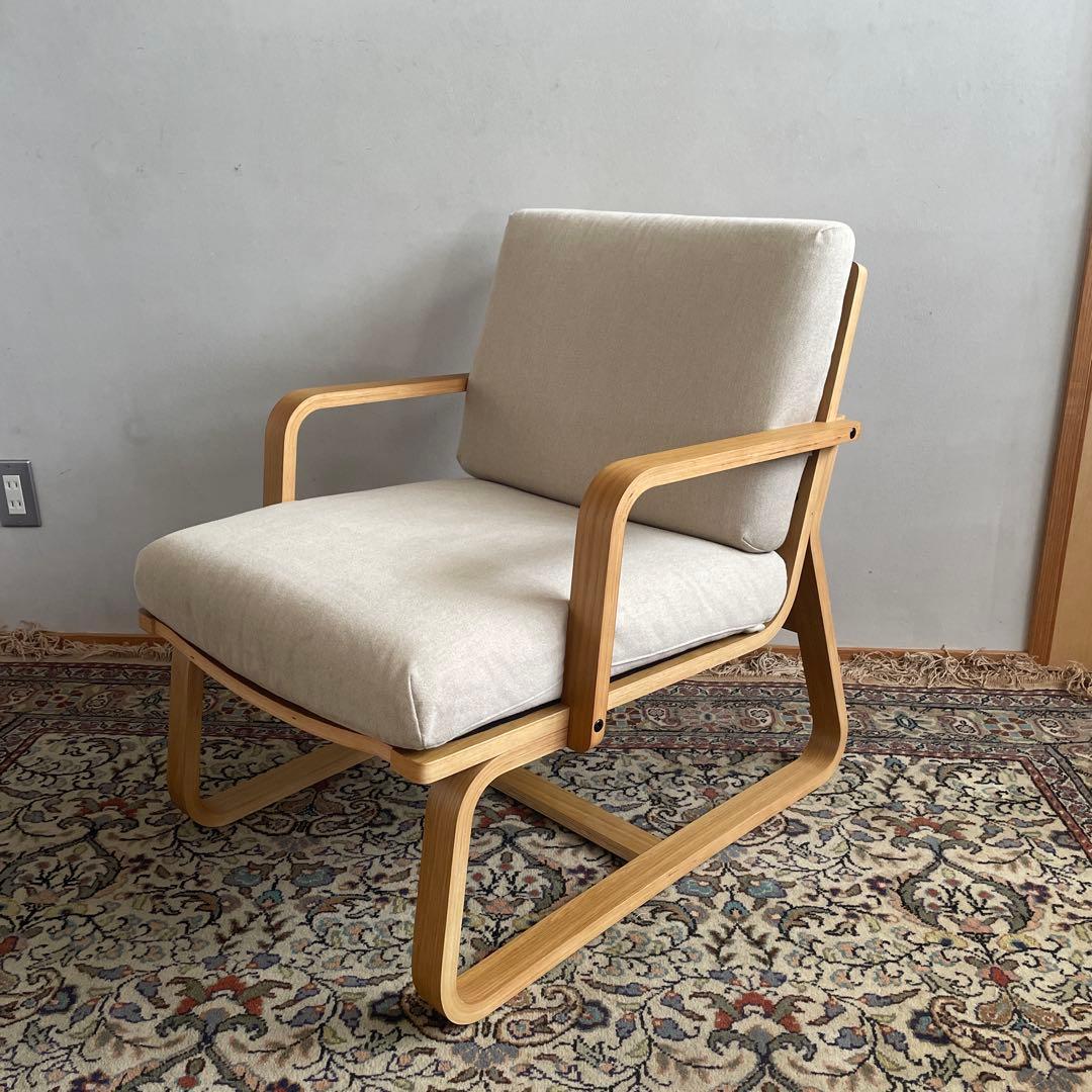 無印良品　リビングでもダイニングでもつかえるソファチェア・オーク材①