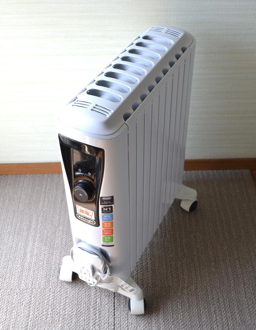 【美品】デロンギ　ホワイト オイルヒーター RHJ65L0915①説明書付き