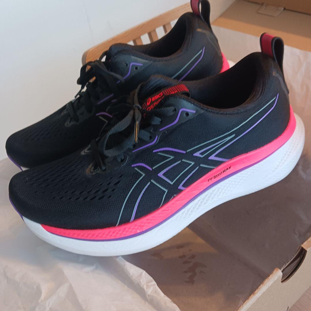 asics GLIDERIDE MAX ブラック/フラッシュレッド 26.5cm