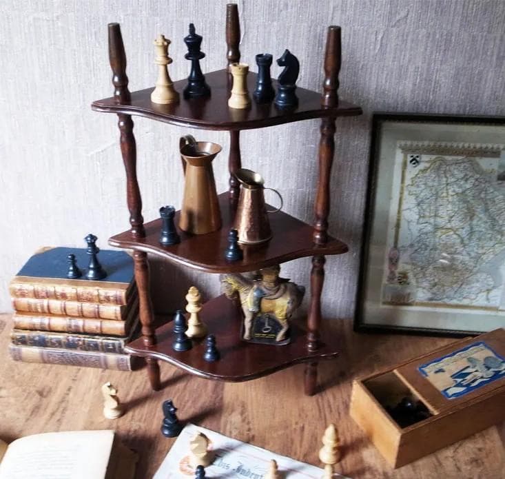 英国ヴィンテージ 小さな三段コーナーシェルフ ワットノット