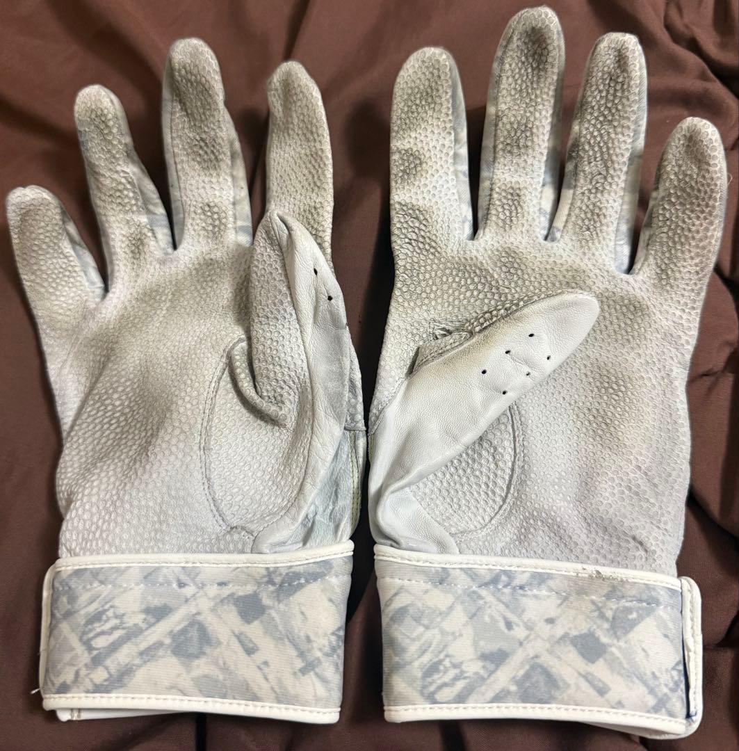 東京ヤクルトスワローズ 村上 選手 実使用 バッティンググローブ 支給品 野球