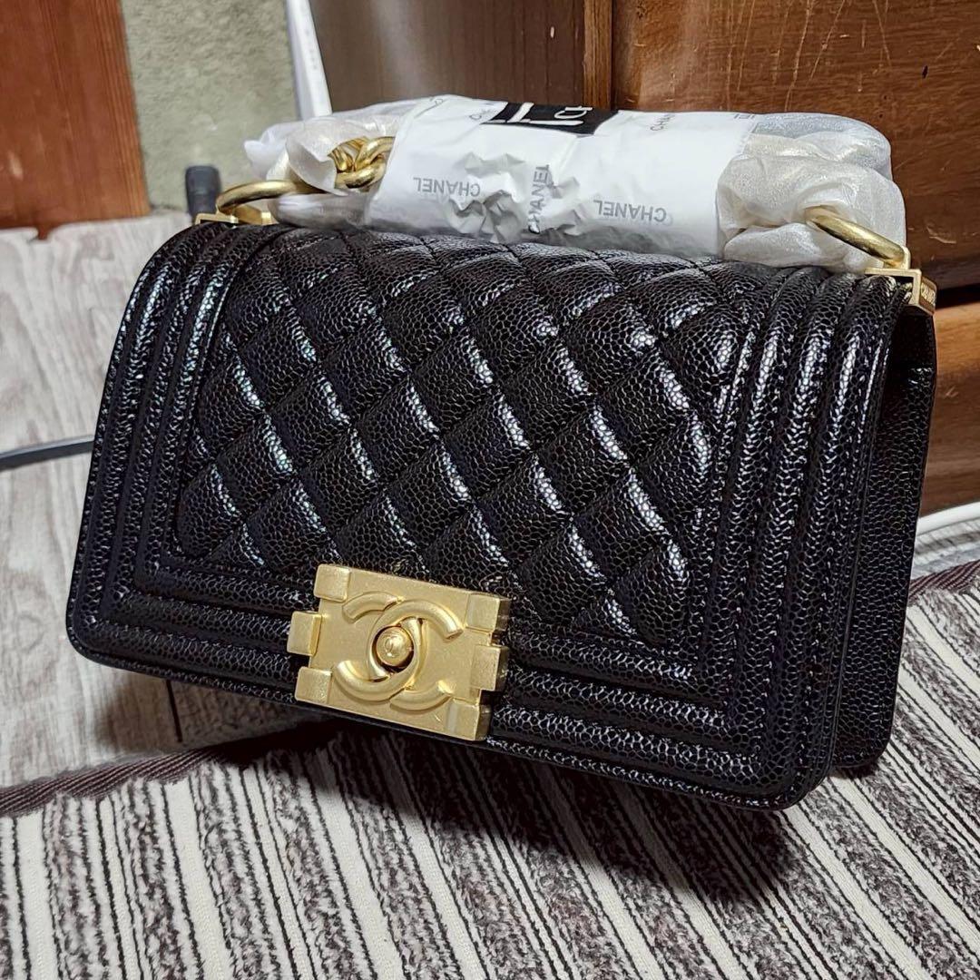 シャネル　ショルダーバッグ　ポーチ　チェーン　ノベルティ