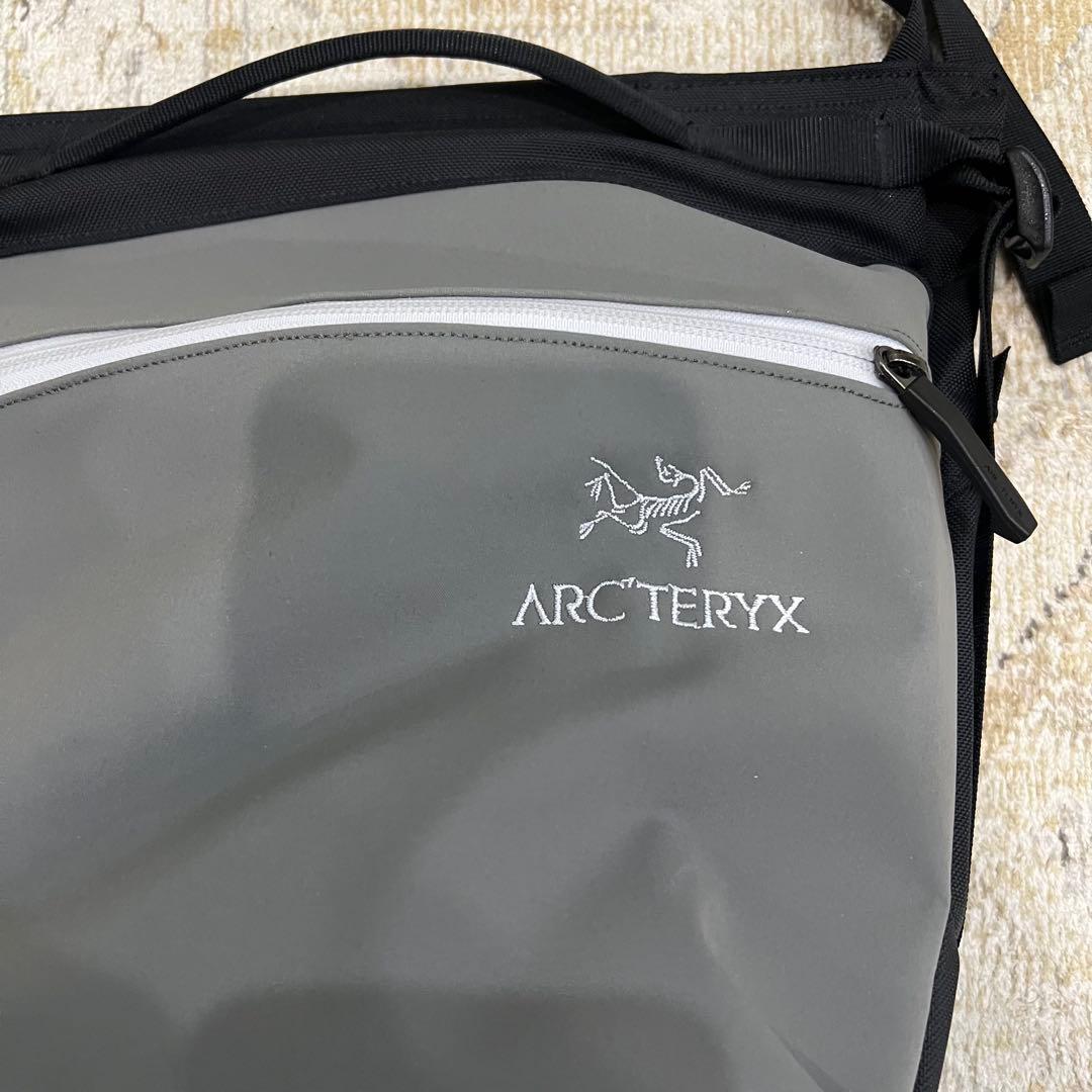 アークテリクス　arro8 beams別注