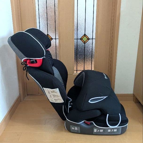 エールベベ サラット3ステップ クワトロEX ジュニアシート ブラック