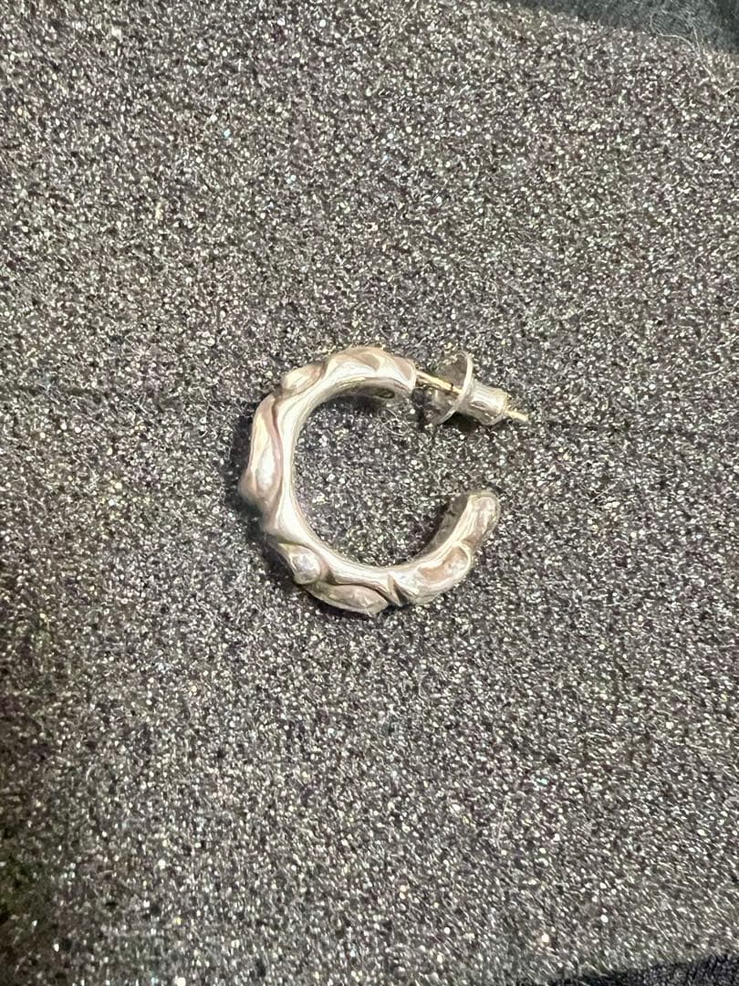 クロムハーツ スクロールピアスChrome Hearts HOOP SCROLL