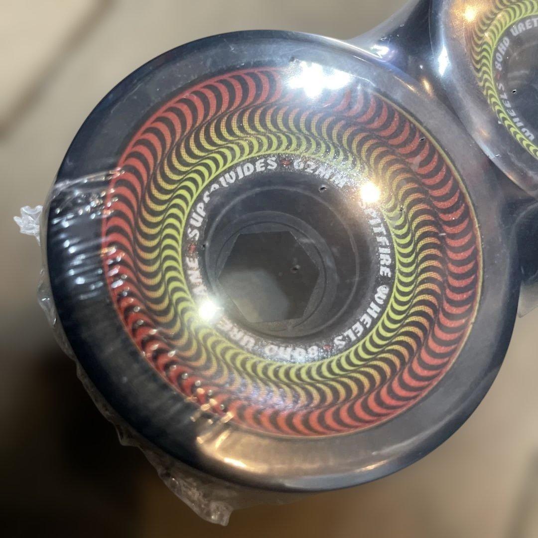 スピットファイアスケートボードホイール ウレタン製 レッド/イエロー62ミリ