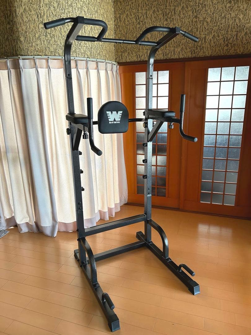 懸垂マシン　筋トレ