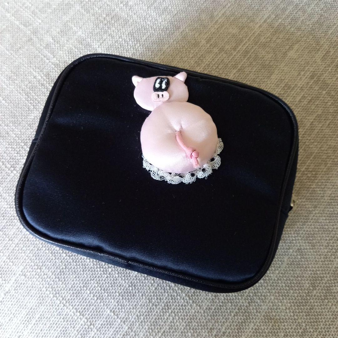 ラドロー☆LUDLOW Peggy ぶたさん ポーチ - メルカリ