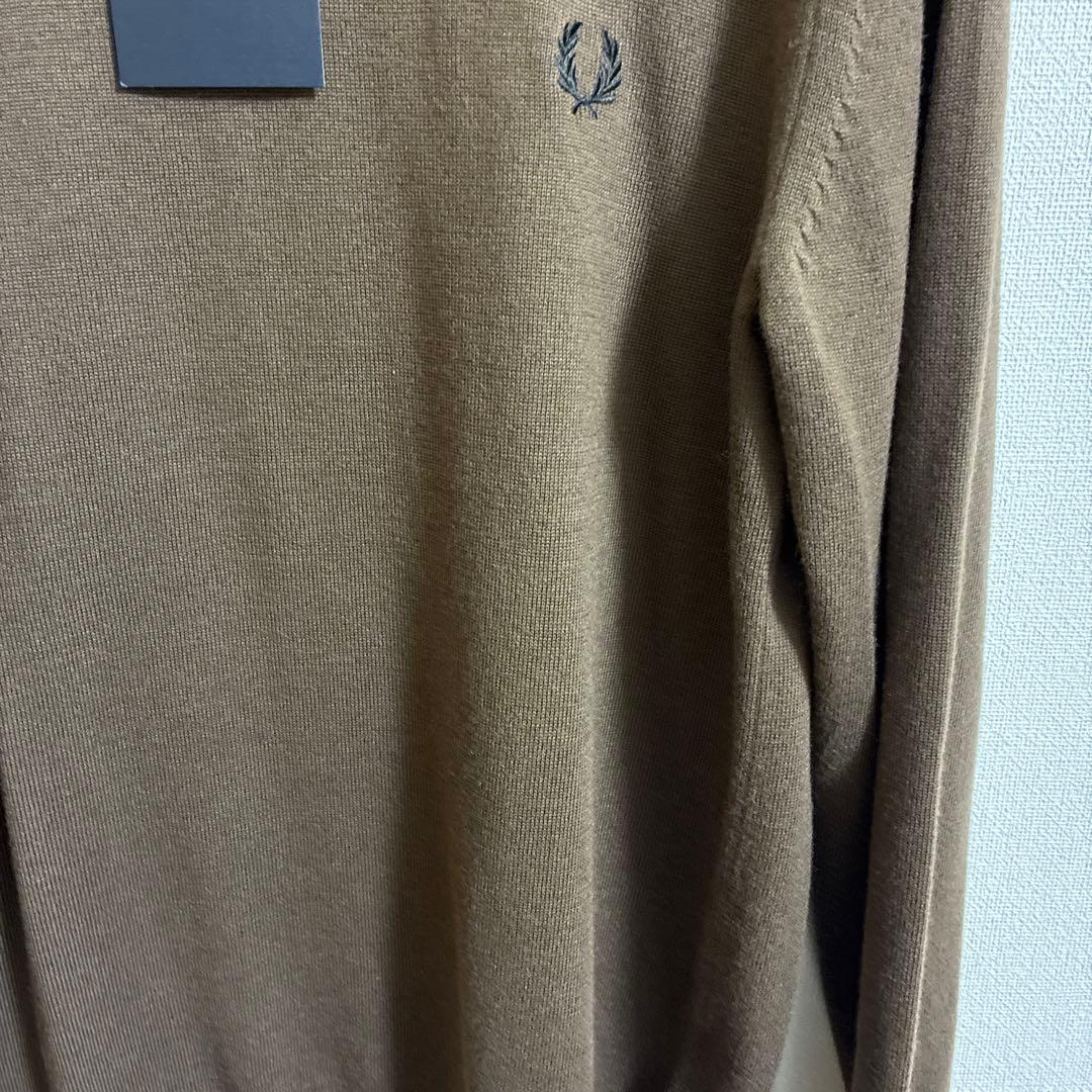 Fred Perry ブラウン クルーネックセーター