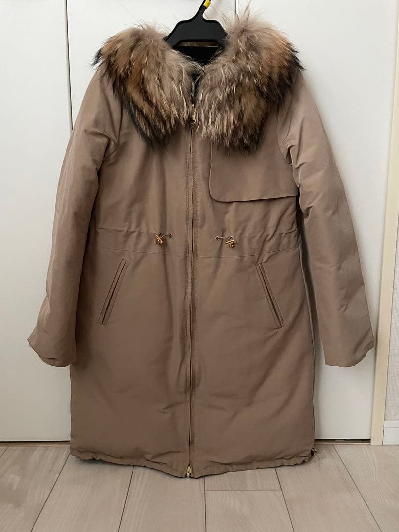 ROPEのレディース　ダウンハーフコート