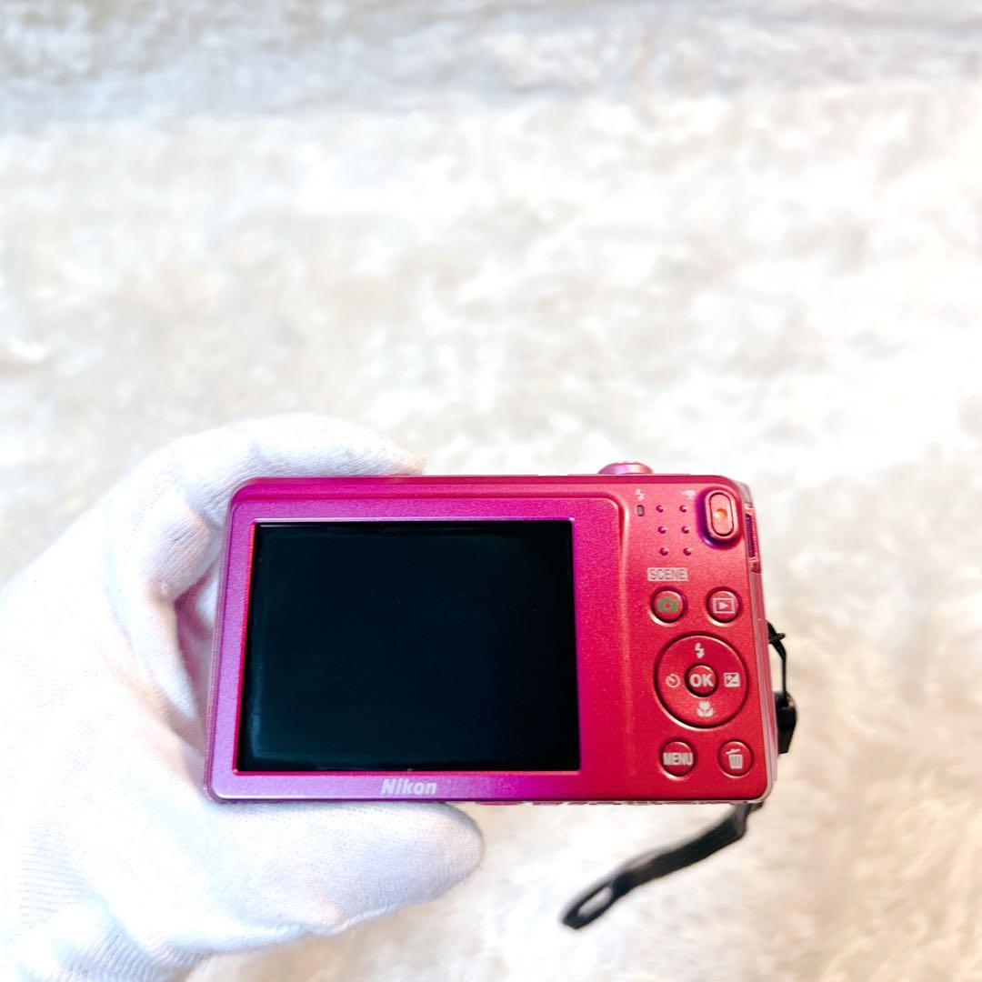 【美品】Nikon COOLPIX S3700 ニコン デジカメ　Wi-Fi