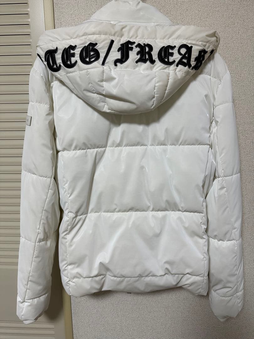 超レア アダムスジャグラー RTEG 白ブルゾン ダウンジャケット 完売品