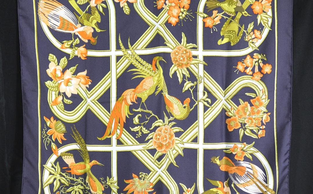 HERMES エルメス　大判スカーフ　カレ90　 D415