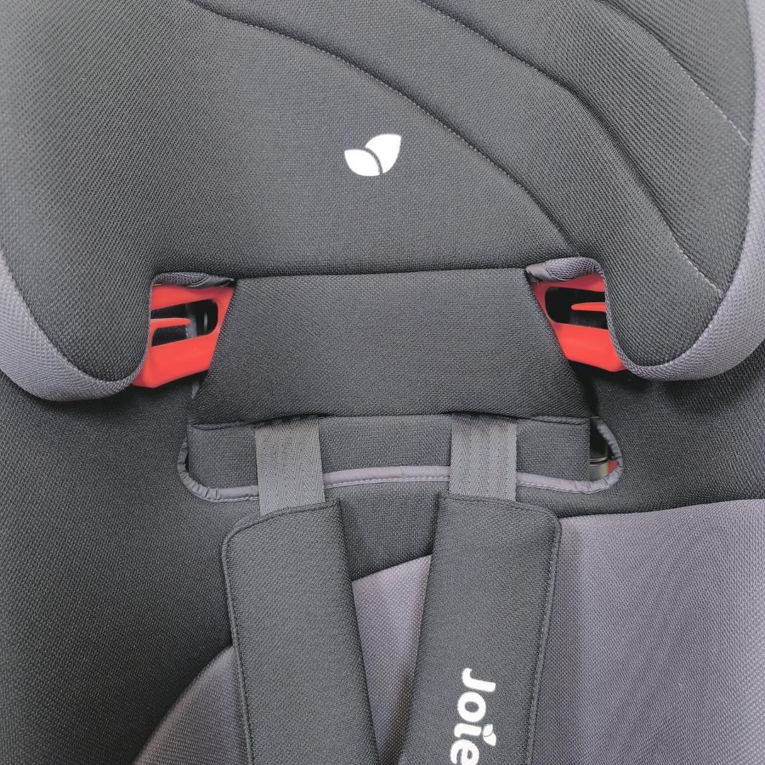 【美品】Joie　ジョア　エレベート　ジュニアシート　チャイルドシート　ブラック