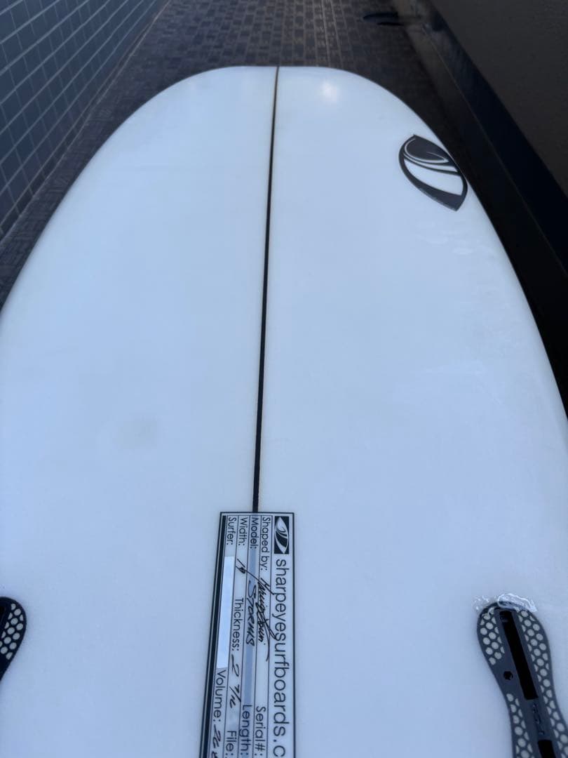 シャープアイサーフボード ストームズ　5'8 26.8L 藤沢手渡しで値引き！