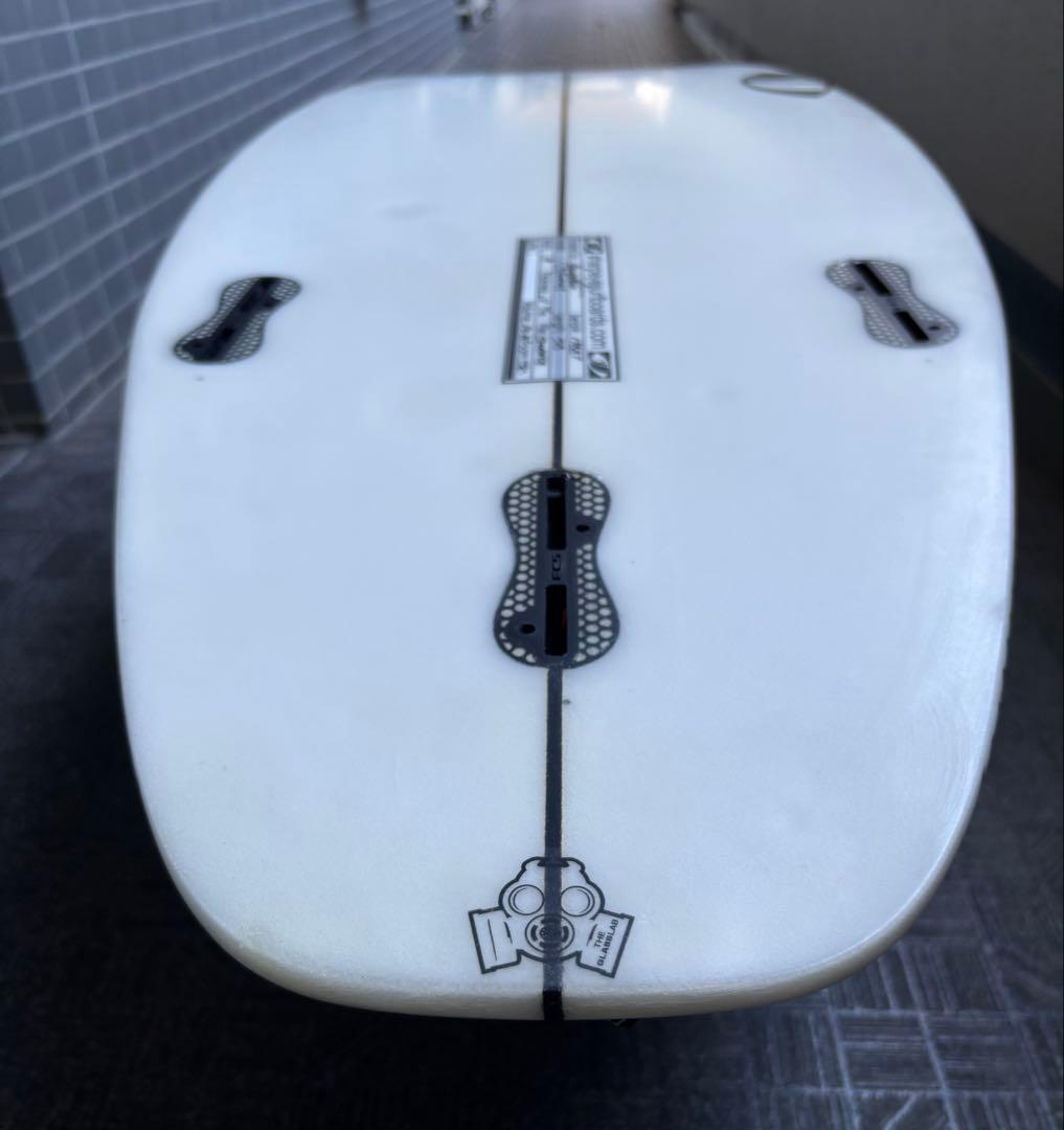 シャープアイサーフボード ストームズ　5'8 26.8L 藤沢手渡しで値引き！