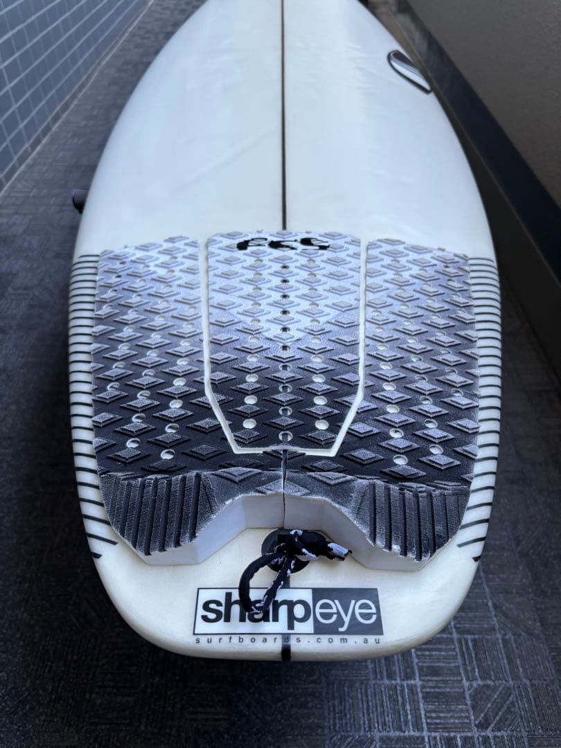 シャープアイサーフボード ストームズ　5'8 26.8L 藤沢手渡しで値引き！