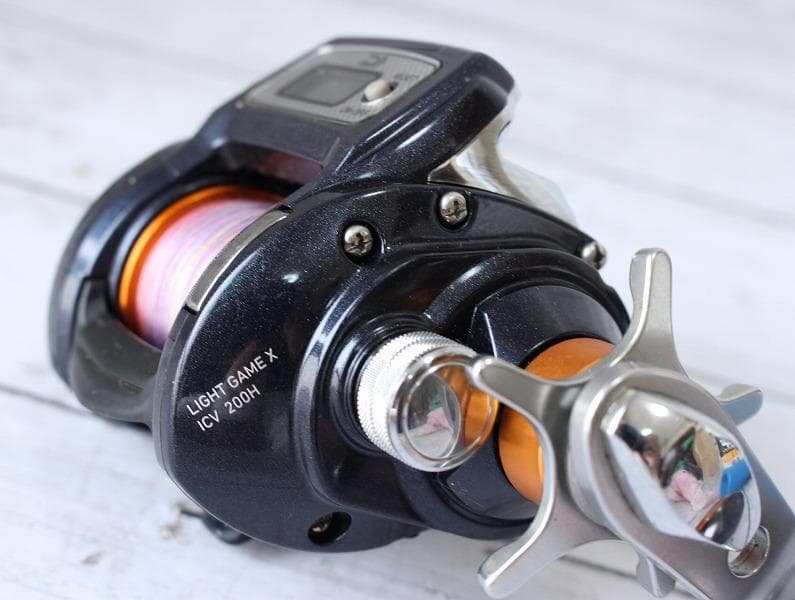 ダイワ ライトゲームX ICV 200H 両軸リール