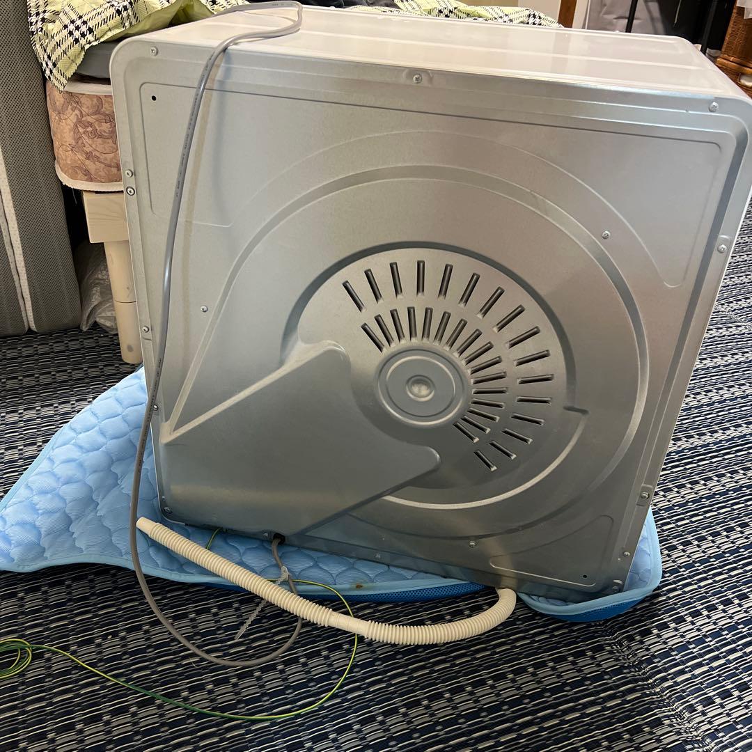 TOSHIBA 衣類乾燥機　ED-60C