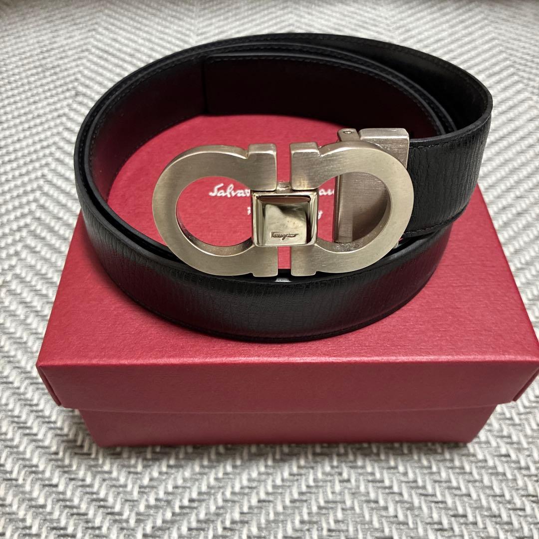 Salvatore Ferragamo レザー ベルト サイズ115 正規品中古