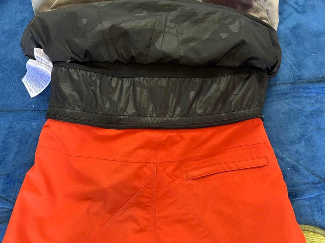 スキー・スノーボード ウェア　VOLCOM