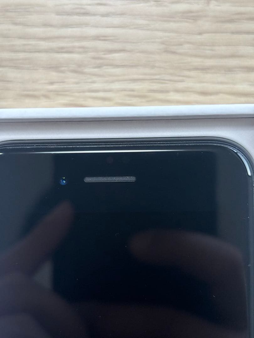 iPhone SE (第2世代) ブラック本体