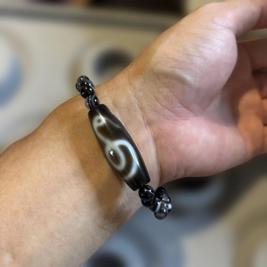 これはすっごい！三面大黒天様と目が綺麗な白蛇天珠様の