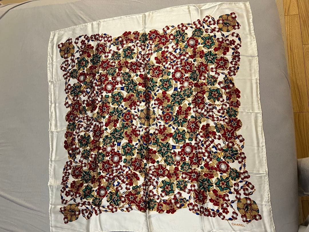 ヴィンテージ CHANEL 花柄 シルクスカーフ