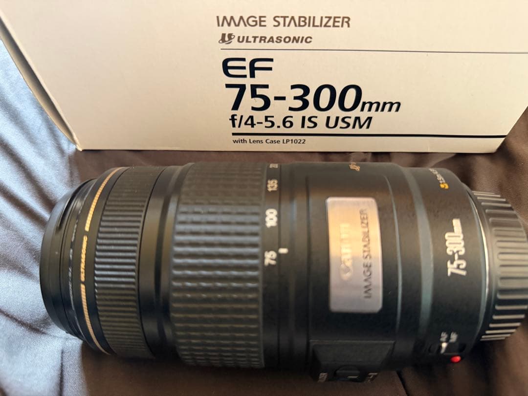 極美品！Canon EF 75-300mm f/4-5.6 IS USM レンズ