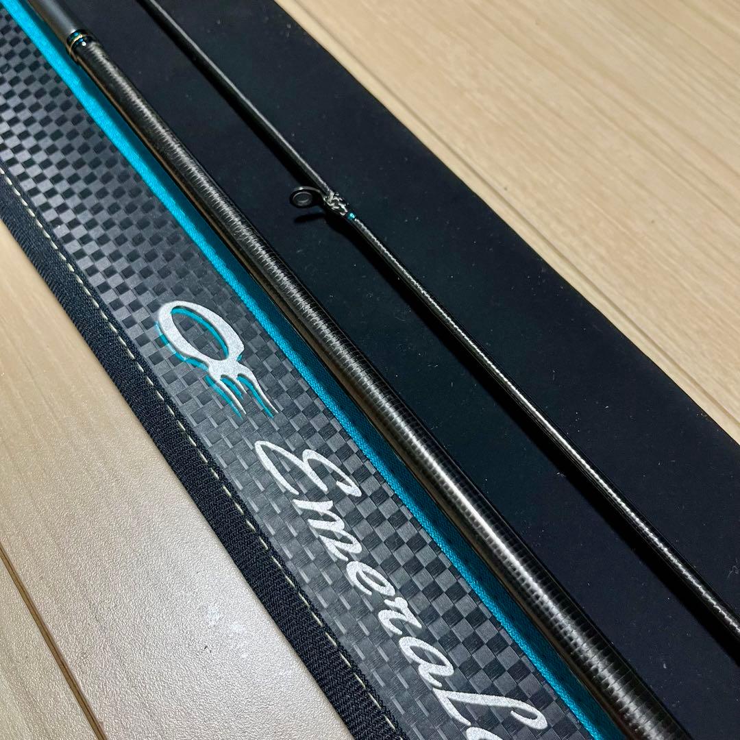 【未使用品】ダイワ エメラルダス ストイスト ST 83M-SMT