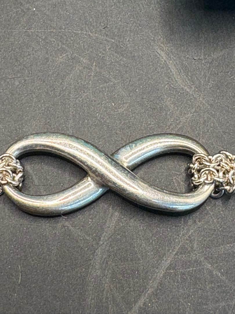 Tiffany & Co. 無限大モチーフ ブレスレット