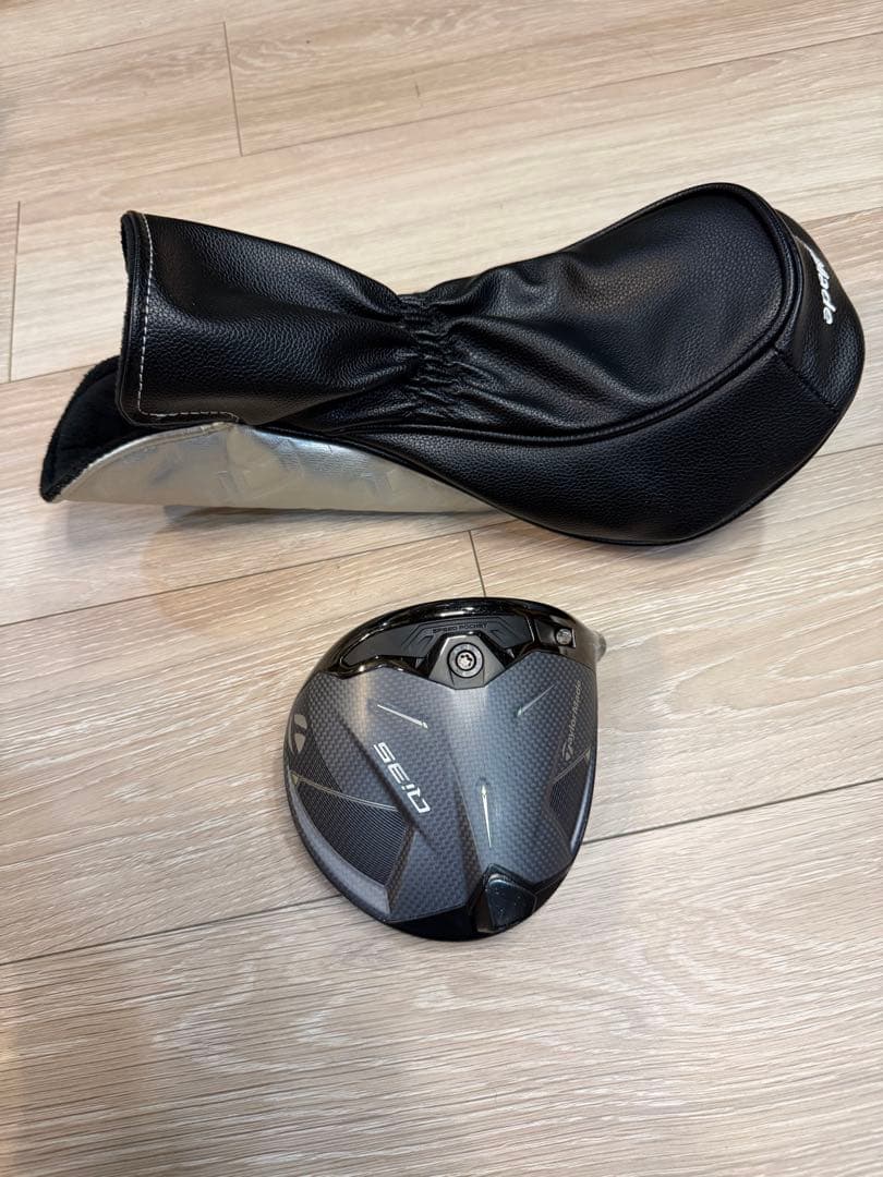 TaylorMade Qi35ドライバー 9.0度 ヘッド及びカバー