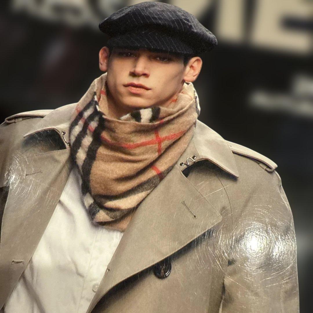 土日特価バーバリープローサム カシミヤ スヌード マフラー