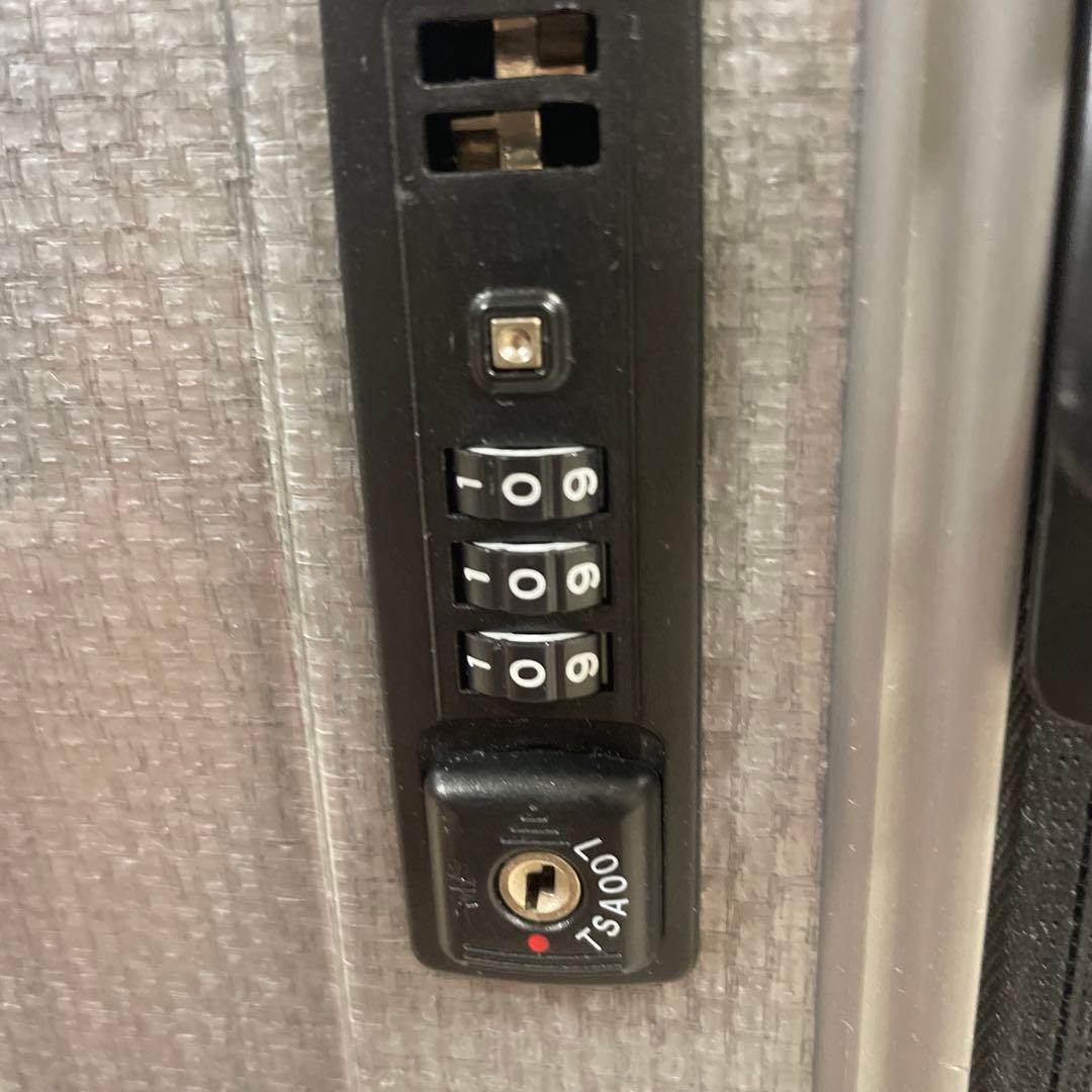 サムソナイト スーツケース コスモライト スピナー69 （68L)