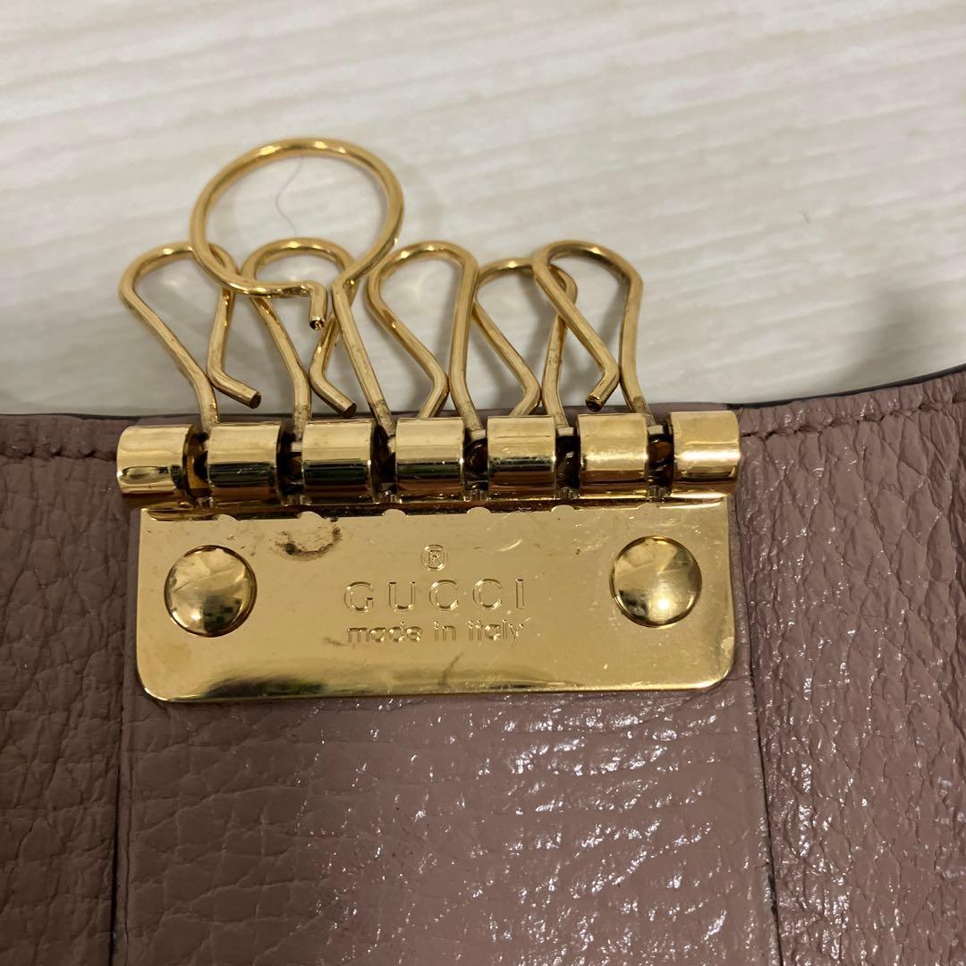 GG ピンク ベージュレザーキーケース