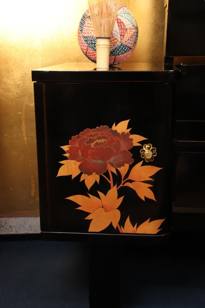 枝垂れ桜様専用、高級輪島塗 黒漆塗り 芍薬蒔絵 台 ドレッサ 三面鏡