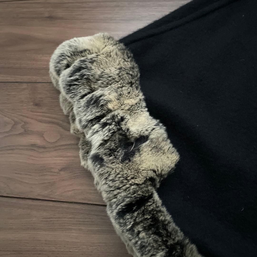 ランバン 黒のフリルエッジファーケープコート