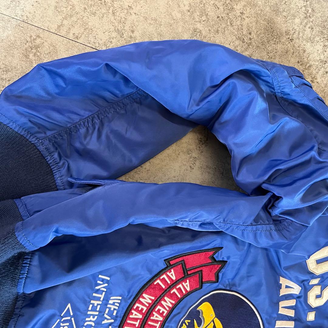 アーチロゴ　L ワッペン　AVIREX MA-1 フライトジャケット ミリタリー