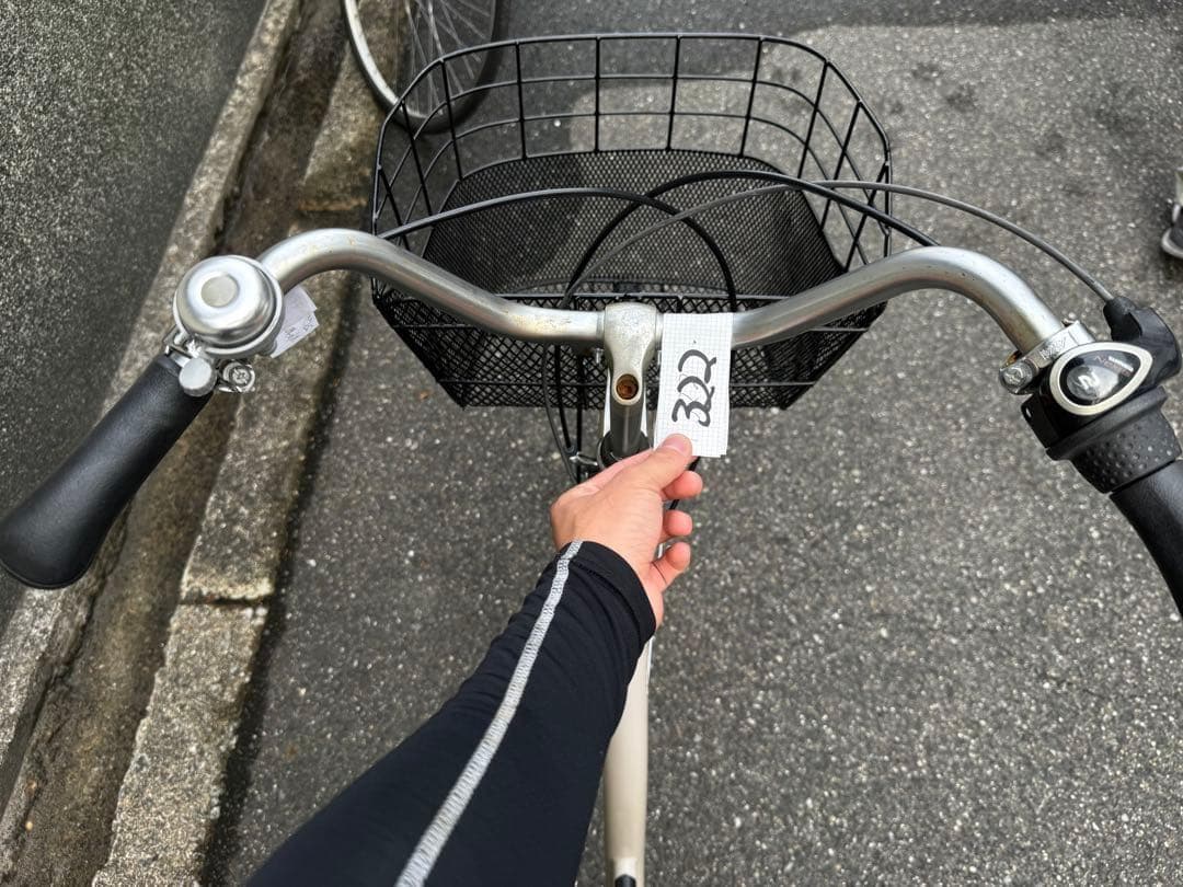 322-1番　全車両格安販売‼️ 26インチ オートライト　変速　ママチャリ