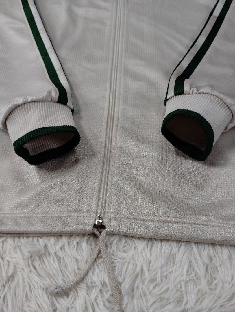 入手困難　adidas ジャージ上下セット 　ベージュ　緑