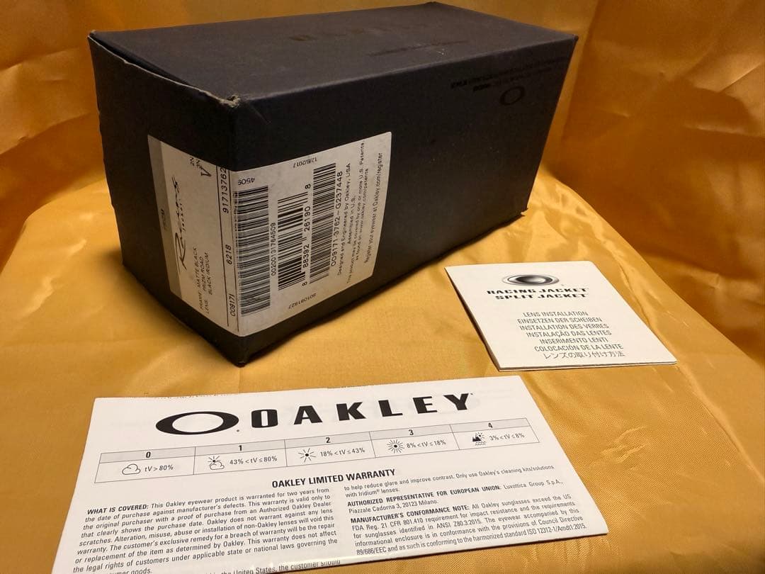 小物 Oakley Racing Jacket